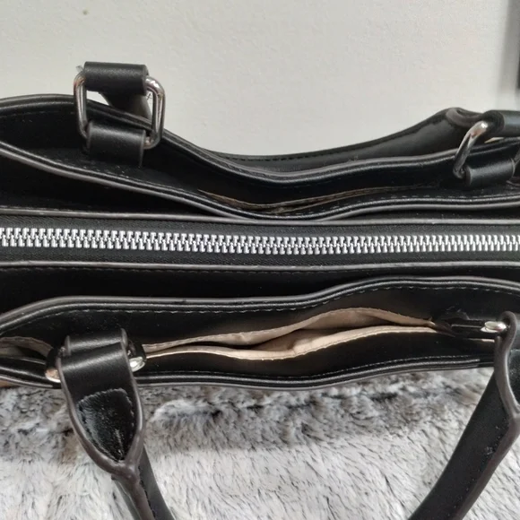 Nine west bags - Picture 3 of 9